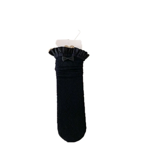 Chaussettes japonaises en dentelle noire évidée avec bordure à volants et petit nœud