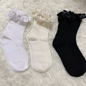 Chaussettes Lolita japonaises avec dentelle en ruban de soie en blanc, beige et noir