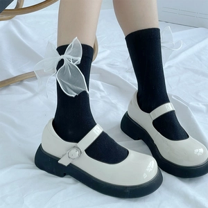 Chaussettes blanches Lolita avec gros nœuds en organza et chaussures Mary Jane