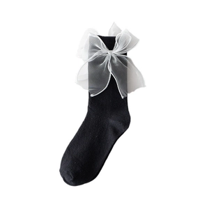 Chaussettes noires Lolita avec nœud en maille blanche style doux pour femmes été