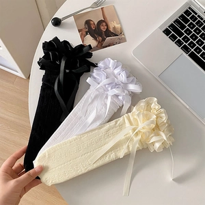 Chaussettes Lolita japonaises avec nœuds en ruban et dentelle en noir, blanc et beige