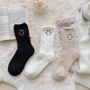 Coral Fleece Mid Calf Socks Thickened Warm Home Sleeping Fuzzy Smiling Face Embroidery Soft Breathable Hosiery For Women
