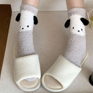 Chaussettes De Sommeil Femmes Polaire Corail Épaissie Chaud Hiver Maison 3D Oreilles Chien Animal Doux Mi-Mollet