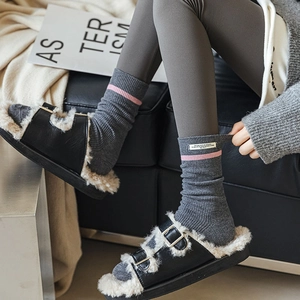 Calze lavorate a maglia in cashmere stile giapponese con strisce e toppa bianca