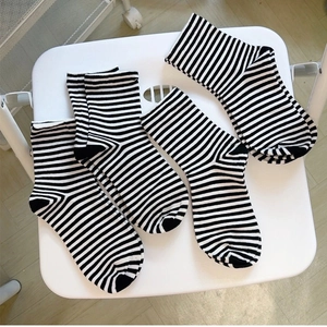 Classic black and white striped cotton crew socks with reinforced heels and toes in 10 pairs