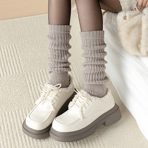 Bottes d'hiver avec fourrure synthétique et jambières en maille côtelée grise