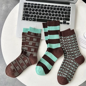 Women Mid Calf Crew Socks Cotton Blend Retro Checkered Striped Ribbed Knit Breathable Streetwear Casual Vintage Brown Green