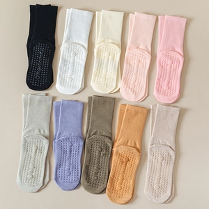 Chaussettes De Yoga Pour Femmes Antidérapantes Avec Poignées En Silicone Coton Côtelé Pilates Danse Fitness Sport