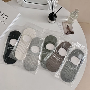 Mesh breathable low-cut invisible cotton socks displayed in multiple color sets