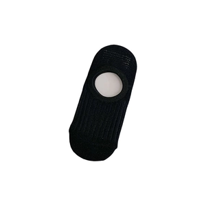 Breathable black low cut invisible socks with vertical ribs and non-slip silicone heel