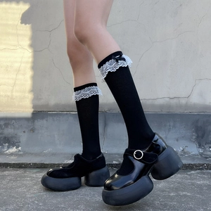 Chaussures Lolita Mary Jane à plateforme noire avec chaussettes en dentelle et talons