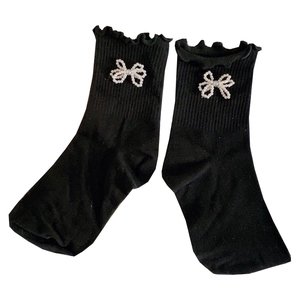Japanese style white mid-calf socks with pearl bows and frilly lettuce edges