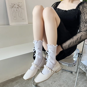 Japanische weiße Kniestrümpfe aus Spitze mit eleganten Schleifen für Damen im Lolita-Stil