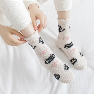 Thick warm coral fleece socks with cute cartoon cat pattern for cozy home wear