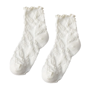 Chaussettes blanches à motif floral et bords à volants style Lolita doux