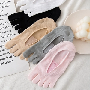 Detailed flat lay of five-toe invisible socks in black, white, pink, grey and beige colors
