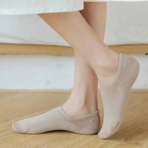Breathable beige mesh no-show socks for women with anti-slip silicone heel grip for summer