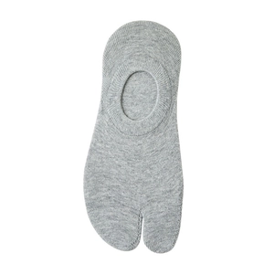 Solid grey tabi socks with two-toe split design and non-slip heel for casual daily wear