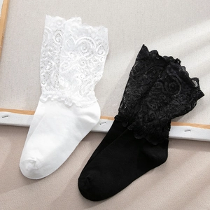 Lot de chaussettes en coton noir et blanc avec dentelle Lolita et volants élégants