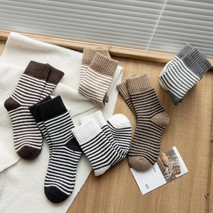 Chaussettes Mi-Mollet Rayées Pour Femmes En Tricot De Coton Épaissi Chaud Thermique Rétro Vintage Style Harajuku