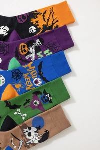 Set di cinque paia di calze di Halloween con zucche, teschi e motivi di pipistrelli
