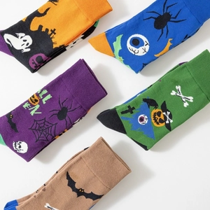 Set di cinque paia di calze colorate di Halloween con disegni di zucca, fantasma e pipistrello