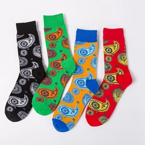 Fashionable mid-tube cotton socks set with colorful vintage paisley jacquard patterns