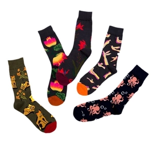 Autumn winter mid-calf cotton socks with floral and animal print patterns in dark colors