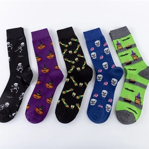 Halloween Crew Socks Cotton Blend Novelty Pumpkin Skeleton Owl Pattern Funny Party Holiday Socks For Unisex Adult