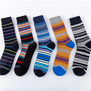Calzini In Cotone A Righe Colorate Streetwear Di Tendenza Casual Traspiranti Per Uomo E Donna Unisex