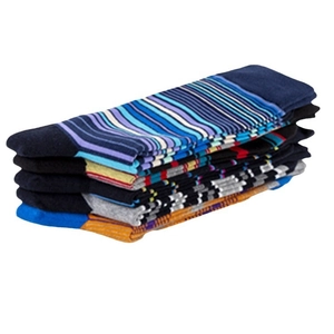 Set di calze in cotone a righe e motivi geometrici per un look casual quotidiano