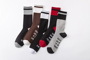 Lot de 5 paires de chaussettes en coton avec messages humoristiques sous le pied