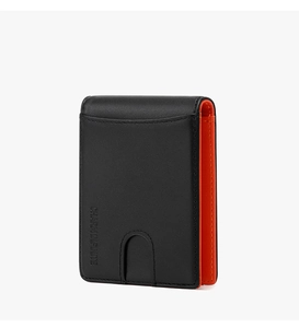 Detailansicht der RFID-Ledergeldbörse in Schwarz mit orangefarbenem Innenfutter
