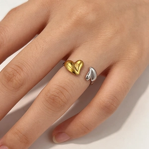 Bague ouverte cœur bicolore or et argent en acier inoxydable au style minimaliste