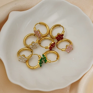 Boucles d'oreilles flocon en acier plaqué or 18K avec pendentifs fleurs en zircons
