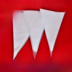 Close-up of disposable LDPE piping bags with burst-proof and leak-proof design for baking