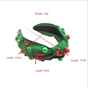 Detailed dimensions of the green knotted Christmas headband with pearls and rhinestones