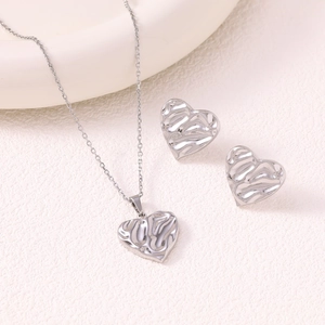Ins style heart necklace and stud earring set with textured lava metal finish