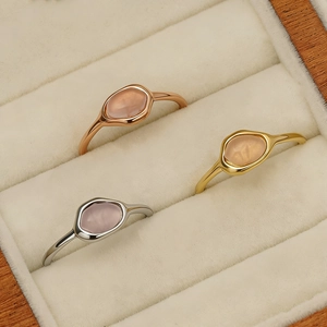 Bagues élégantes en acier inoxydable 316 avec quartz rose, finitions or, argent et or rose