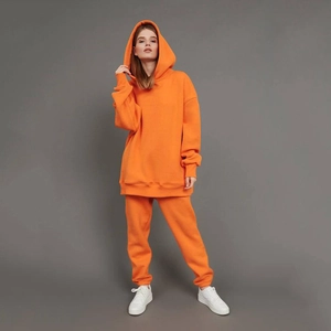 Helles orangefarbenes Oversize-Fleece-Hoodie und Jogginghosen-Set für lässigen Sport