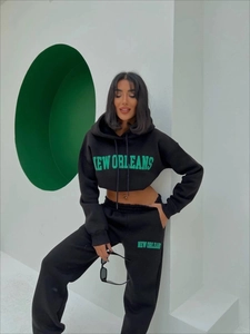 Detail von New Orleans bedrucktem Crop-Hoodie und Fleece-Jogginghose-Set für Damen