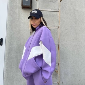 Tuta sportiva due pezzi stile streetwear oversize con design color block viola e bianco