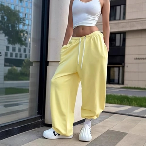 Pantaloni a gamba larga giallo pallido stile streetwear con coulisse in vita elastica