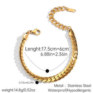 Detail of 18k gold plated stainless steel Cuban chain bracelet with sizing measurements