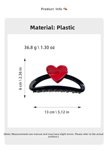 Detailed view of a 13cm heart-shaped hair claw clip with size and weight dimensions