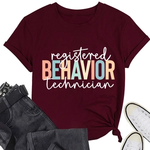 T-shirt bordeaux à col rond avec imprimé Registered Behavior Technician à plat
