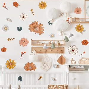 Hand-painted daisy floral wall stickers for living room and nursery decor