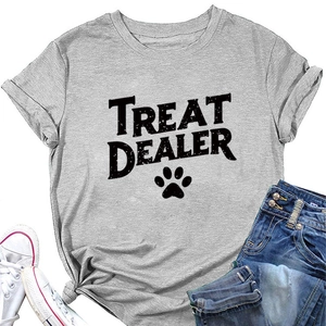 Detail of grey cotton t-shirt with Treat Dealer print and stylish knotted hem design