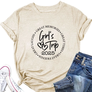 T-shirt en coton avec imprimé Girl's Trip 2025, short en jean et chaussures en toile