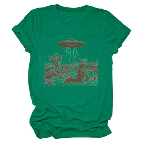 Detailed creative cat and UFO graphic print on high-quality green cotton t-shirt